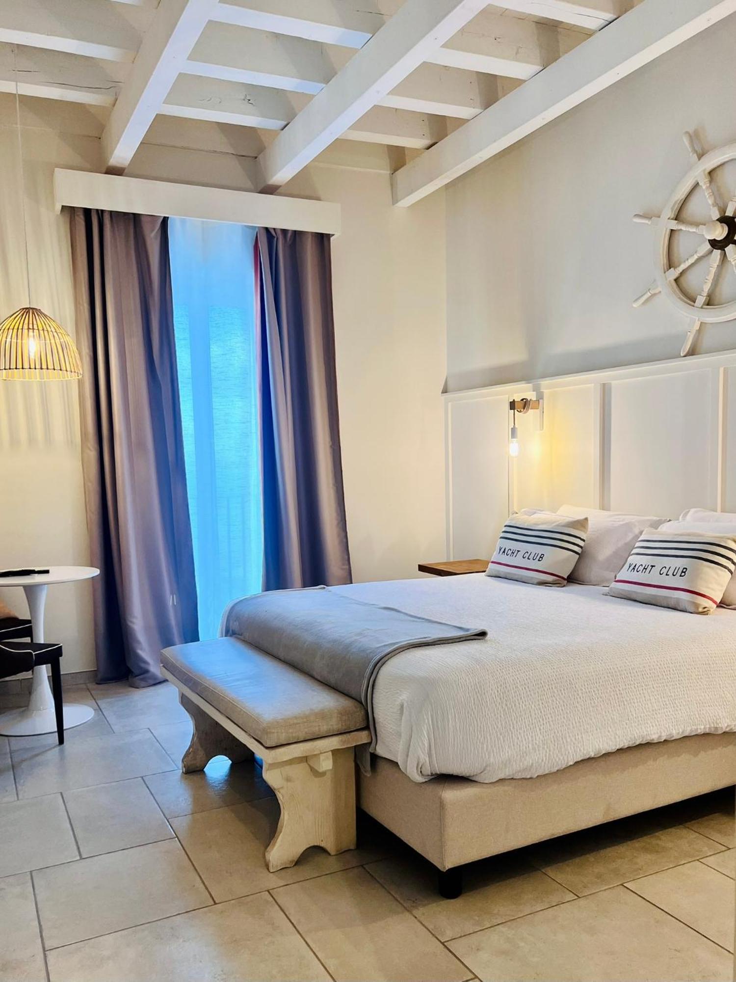 Palazzo Mata Boutique Hotel Tarente Extérieur photo